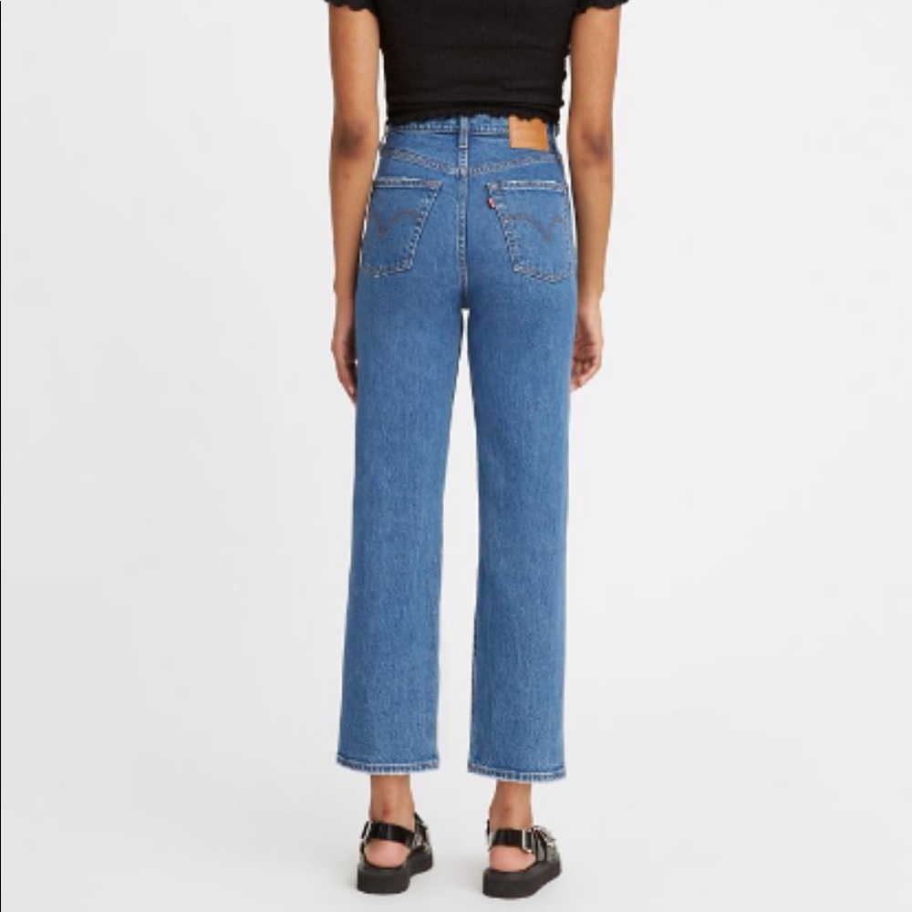 Levi's Blue Straight Leg Women's Jeans - Picture 2 of 5